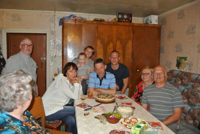 5bda4513cb7d4c0d22de783409aba7a1.jpg