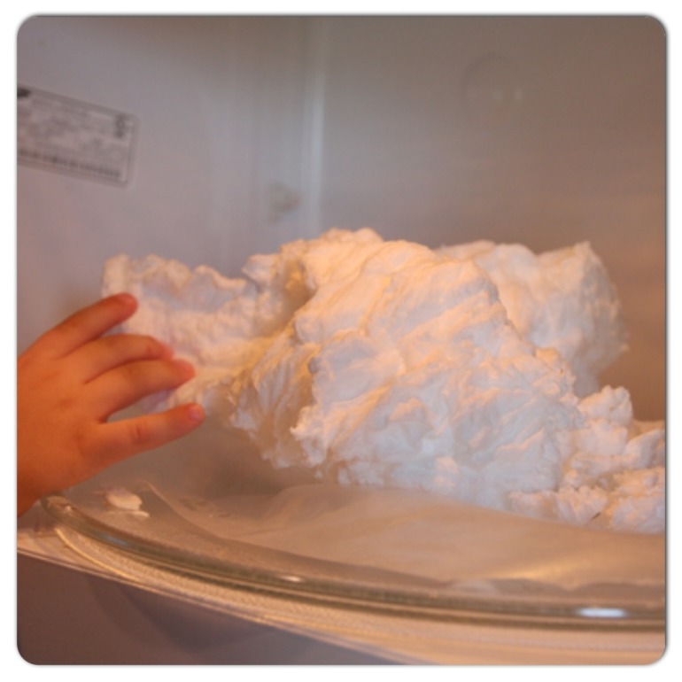 Стих разогрел еду помой микроволновку. Мыло после микроволновки. Мыло в микроволновке. Мыло в микроволновке. Мыло в микроволновку.