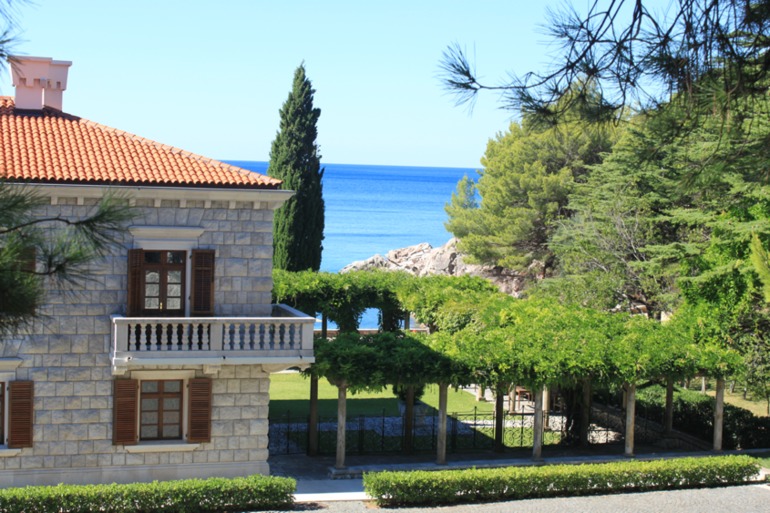 Черногория. Свети Стефан.