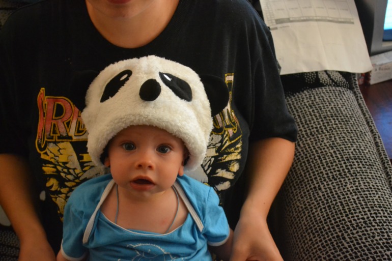 Ну вот и шапочка с шарфом до нас добрались