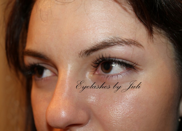 Наращивание ресниц в Красногорске