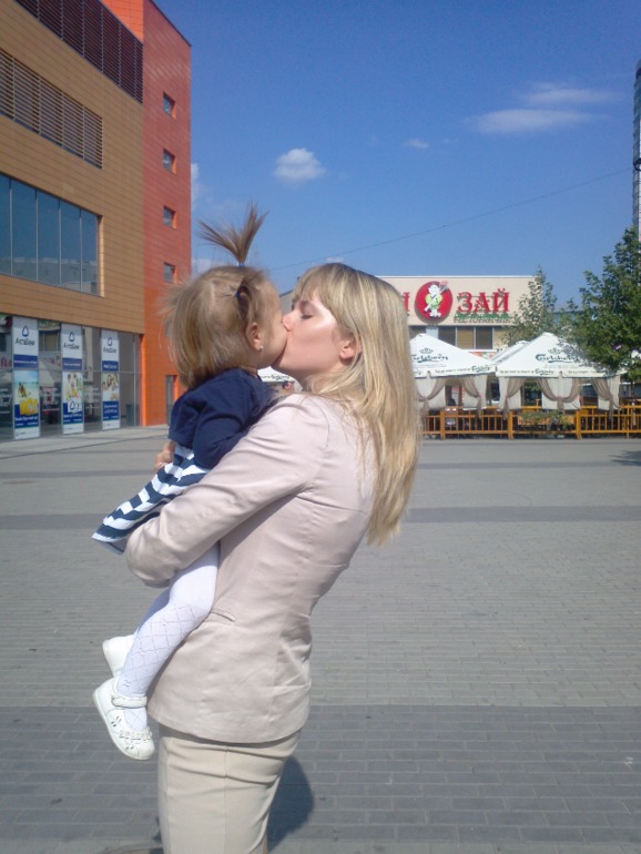 Нам 1 год и 3 месяца уже, а я и не заметила))