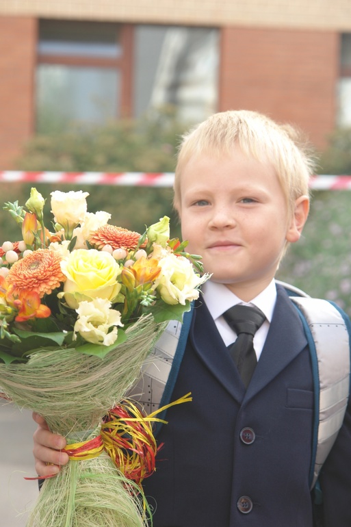 С победой нас!