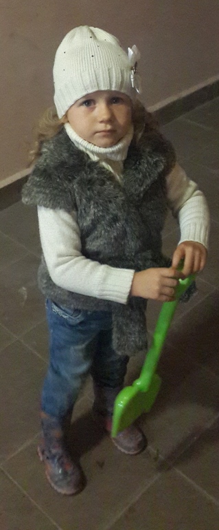 Дорвалась за 3 месяца до компа:)) Фотки Лизы за последние два месяца.