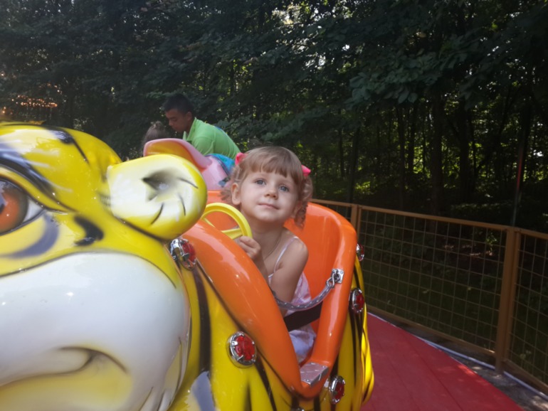 Дорвалась за 3 месяца до компа:)) Фотки Лизы за последние два месяца.