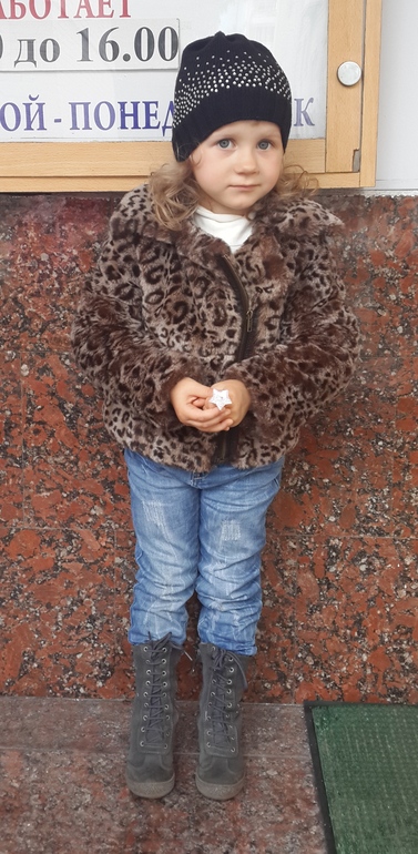 Дорвалась за 3 месяца до компа:)) Фотки Лизы за последние два месяца.