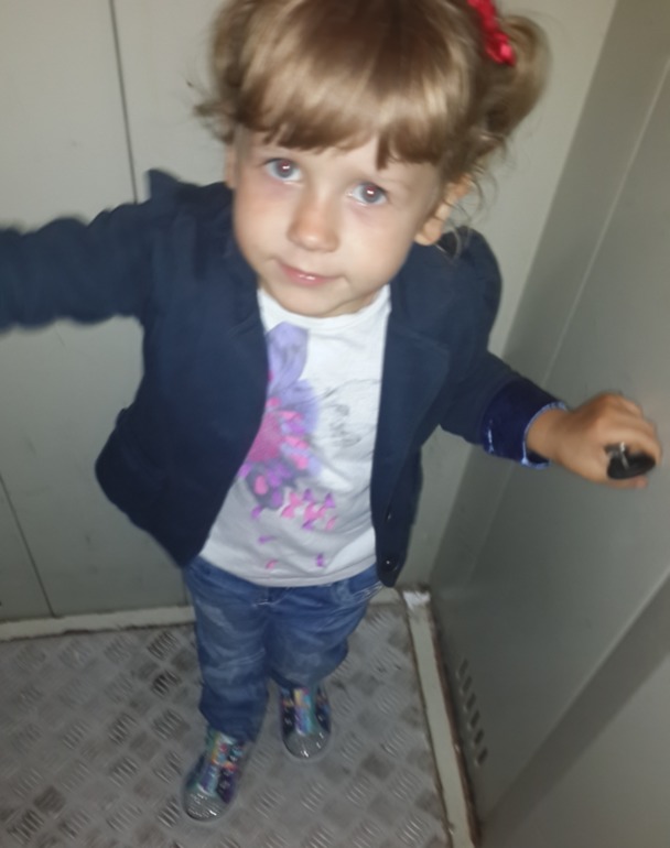 Дорвалась за 3 месяца до компа:)) Фотки Лизы за последние два месяца.