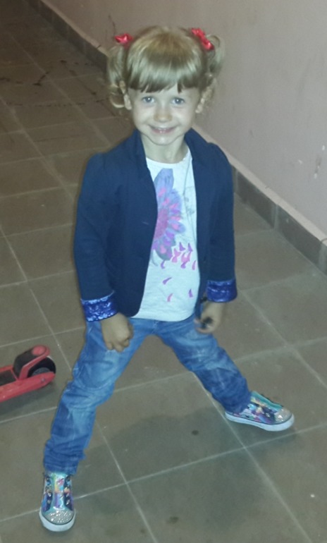 Дорвалась за 3 месяца до компа:)) Фотки Лизы за последние два месяца.