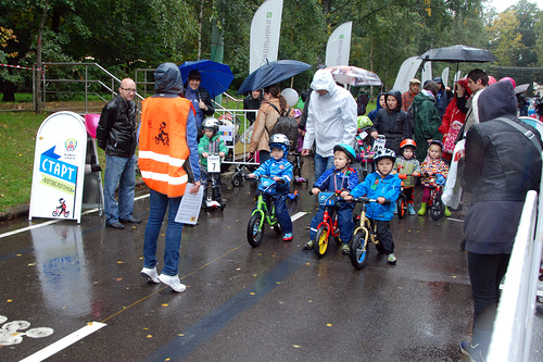 Наша первая покатушка или беговелогонка в Сокольниках