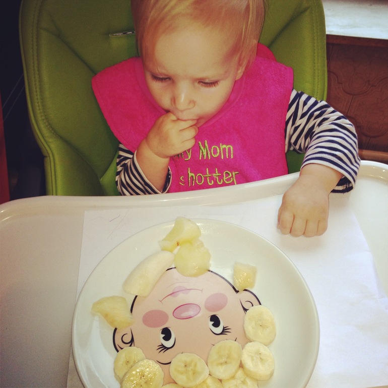 Много фотографий Марусели. Наши будни :)