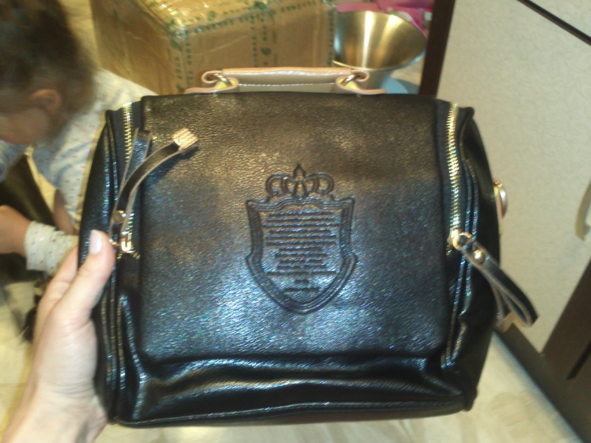 http://item.taobao.com/item.htm?id=17374498491&spm=2014.12015342.0.0