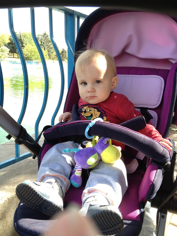 9 месяцев 24 дня. Расходился=)