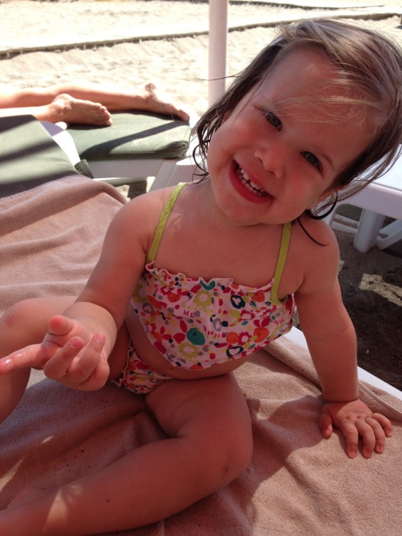 Соне 1 год и 9 месяцев!)