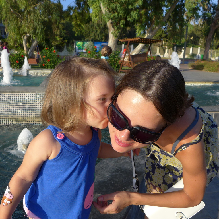 Соне 1 год и 9 месяцев!)