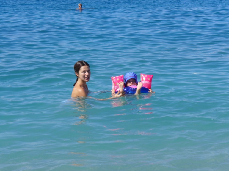 Соне 1 год и 9 месяцев!)