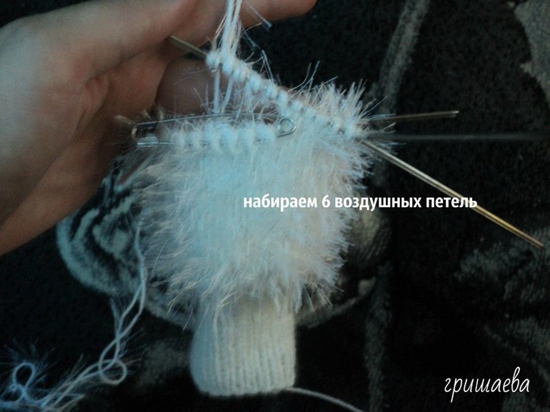 вяжем варежки