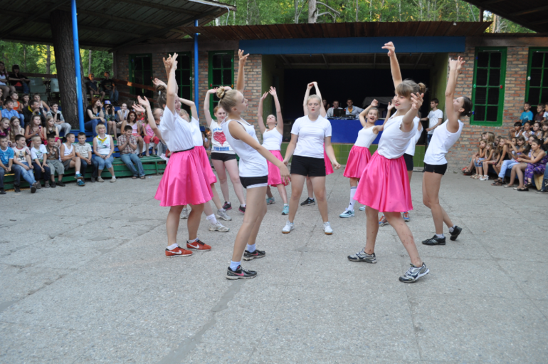 Вернулась моя старшенькая)))