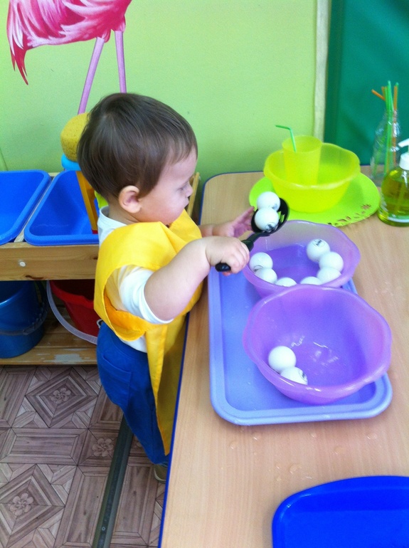 Второе занятие в группе Монтессори