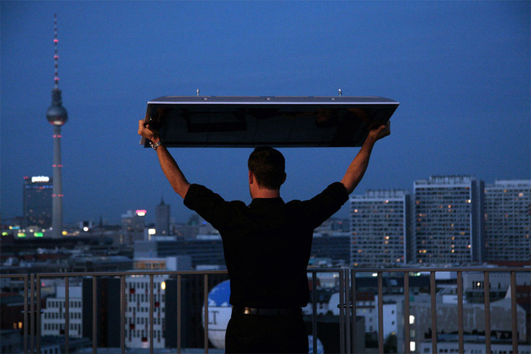 Она не женщина -- она зараза :))))))) (ну, вы поняли, да?)