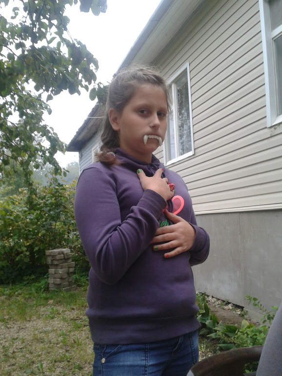 Все сопливые на чемоданах...