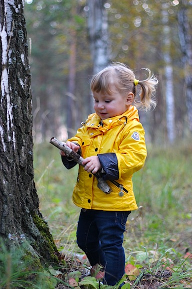 Два цыпленка на прогулке!!!