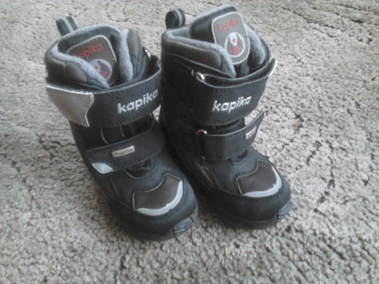 НОВАЯ ОБУВЬ на мальчика