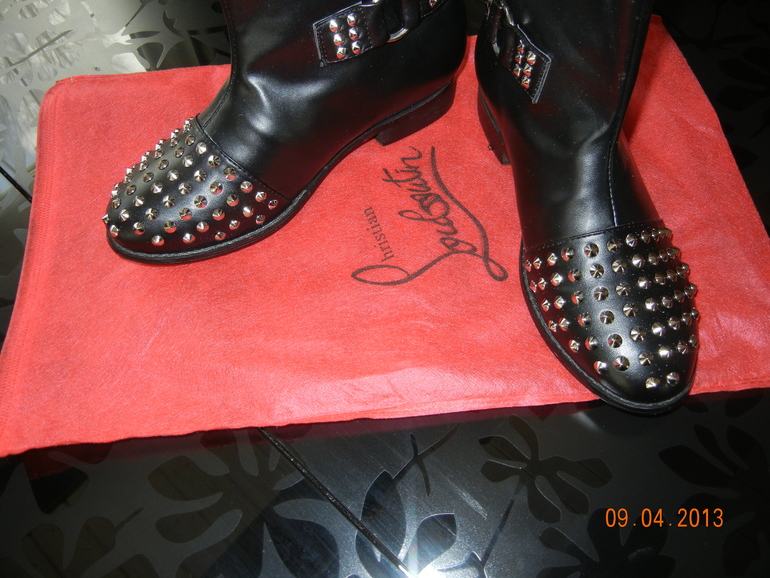 Продам Сапоги женские размер 40