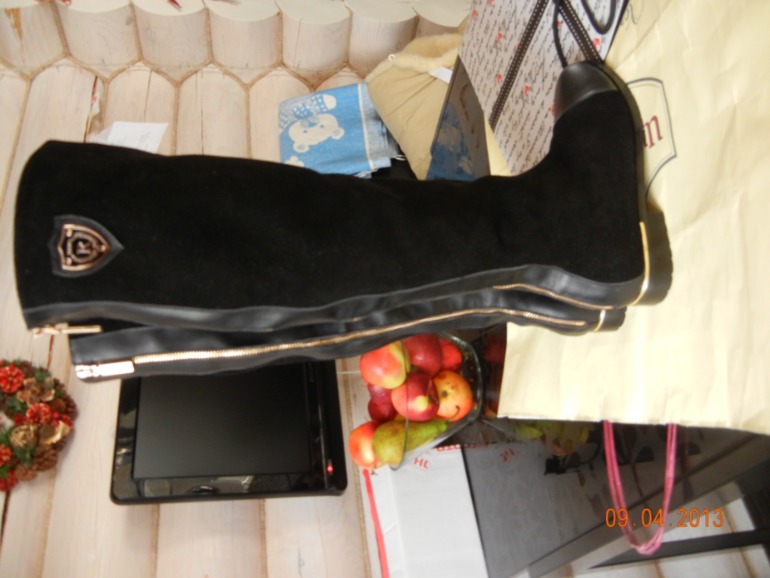 Продам Сапоги женские размер 40