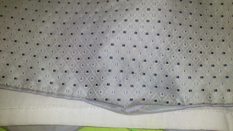 Продаю костюм на годик.