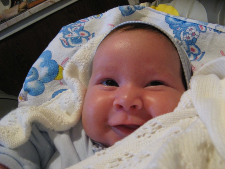 Улыбка*) и  первое  Агу*