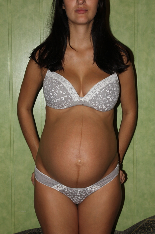 вот мой пузик...правда это почти месяц назад...но скоро скину более свеженькие)