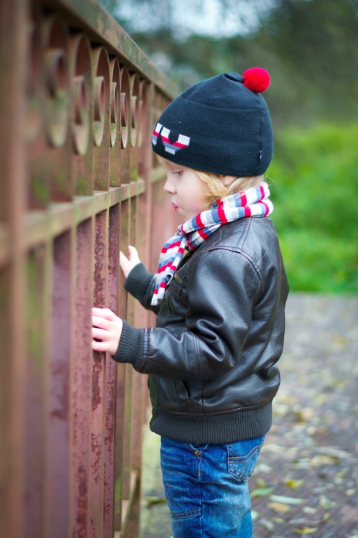 Дача. После театра поехали папу нашего отвозить...