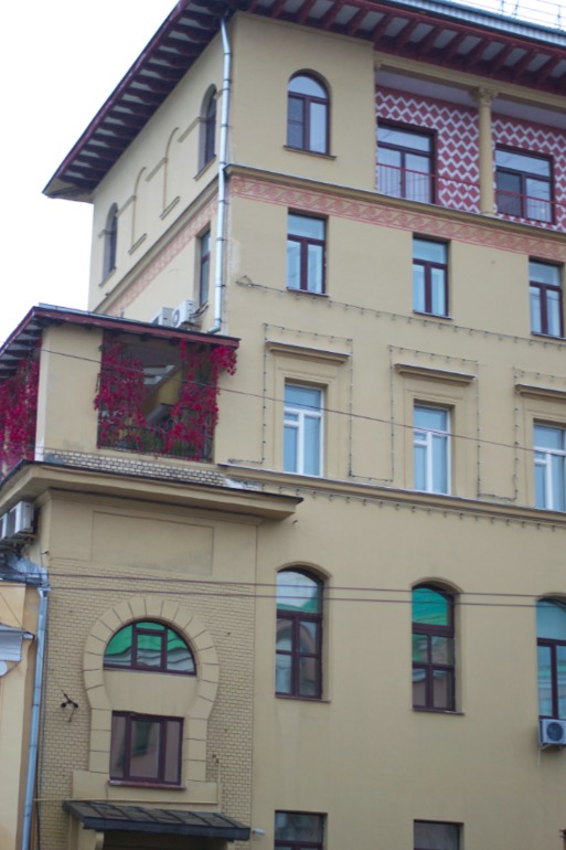 Москва из окна автомобиля.