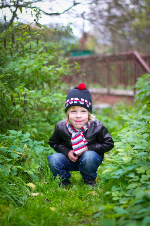 Дача. После театра поехали папу нашего отвозить...