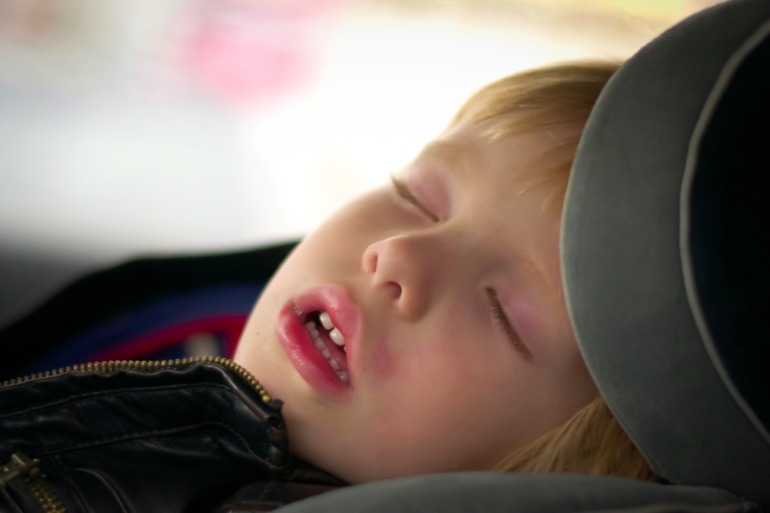 Москва из окна автомобиля.