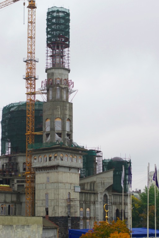 Москва из окна автомобиля.