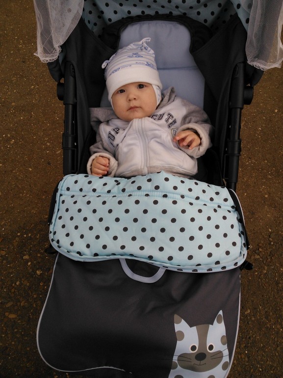 Пол годика!!!