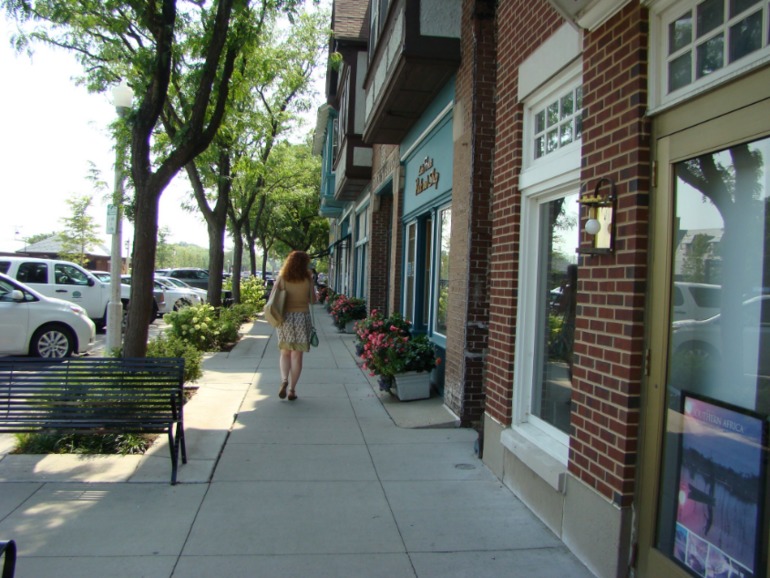 Город белых воротничков.