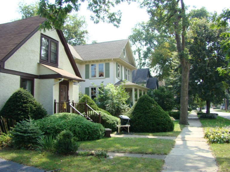 Город белых воротничков.