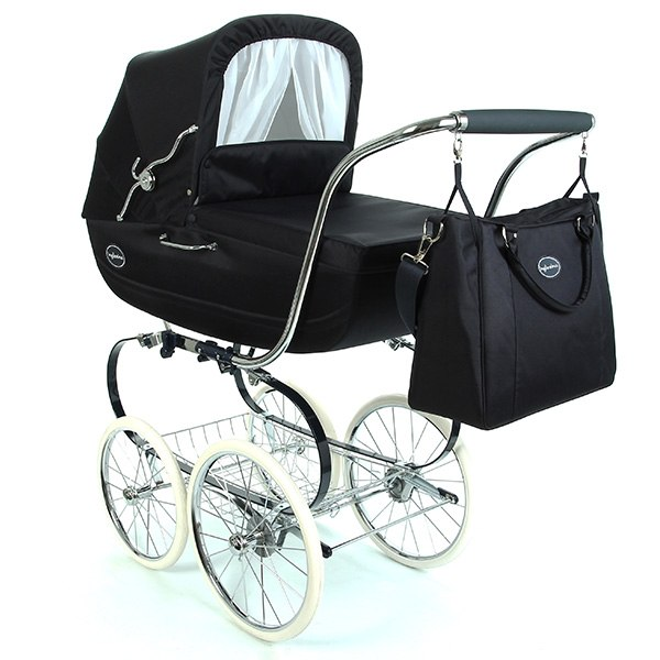 Классическая коляска - первый авто-транспорт для вашего малыша.