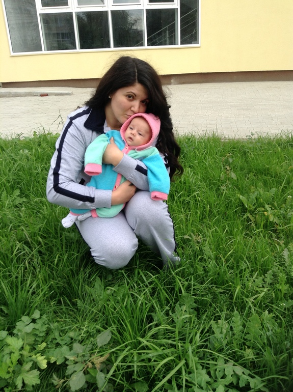 я с младшим ))) такая трава зелёная, как будто и  не осень вовсе....