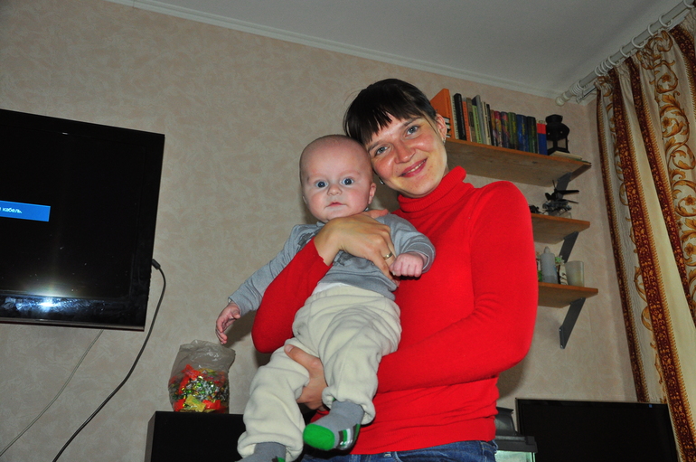 Глория Джинс)