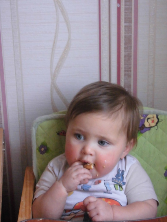 Новая умелка... или учимся жевать.