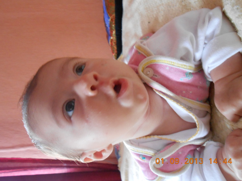 мы лежим и все расматриваем