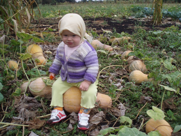 Нам 1 год 1 месяц.