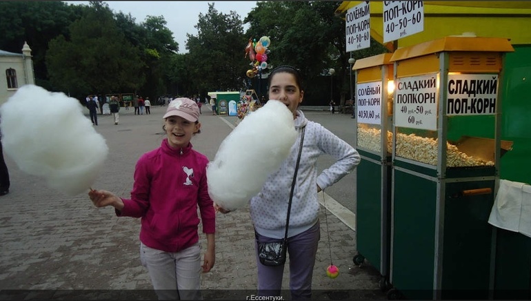 Анечка и Шуана!!! еще малявки.