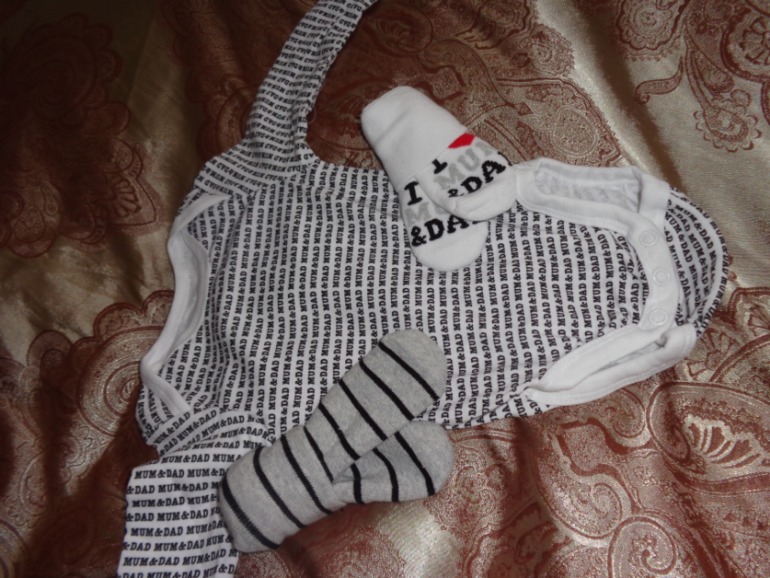 Самые первые вещички для малыша =)