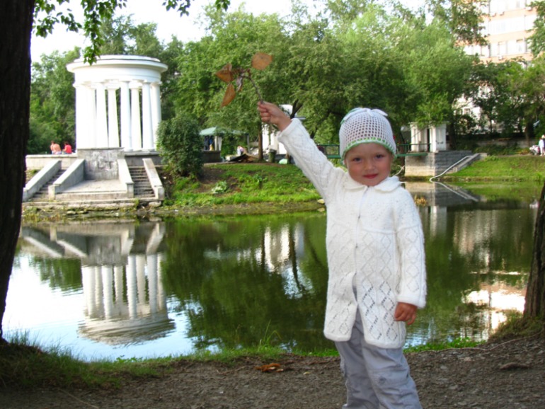 Я еще и вяжу ведь. Хвасты.