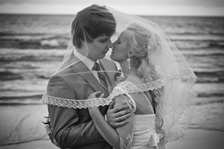 15.09 - первая годовщина свадьбы